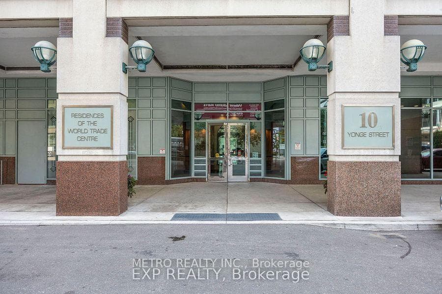 10 Yonge Street Unit #2812 photo 1