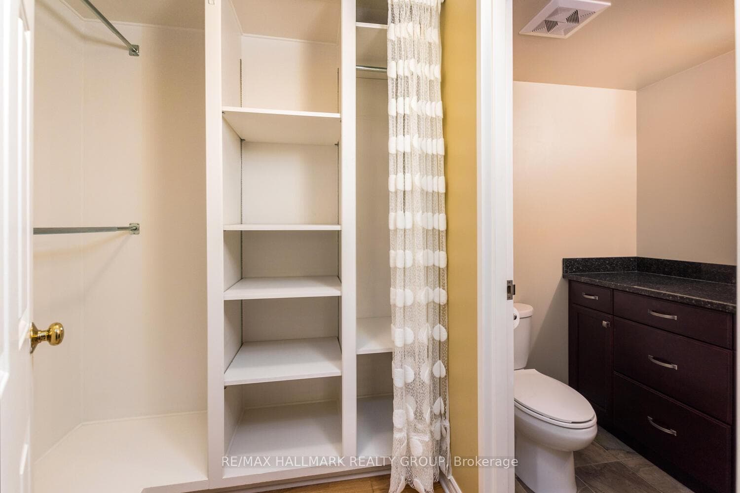 Primary bedroom - walk in closet & ensuite