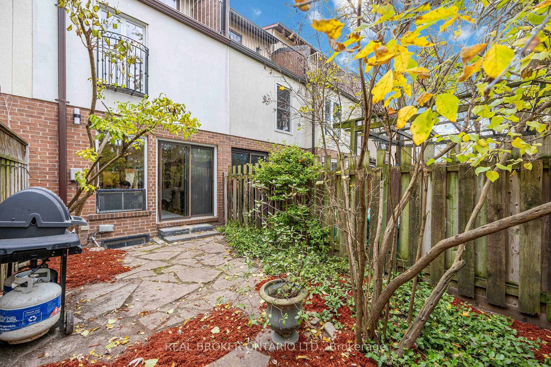 66 Boultbee Avenue Unit 8 photo 38