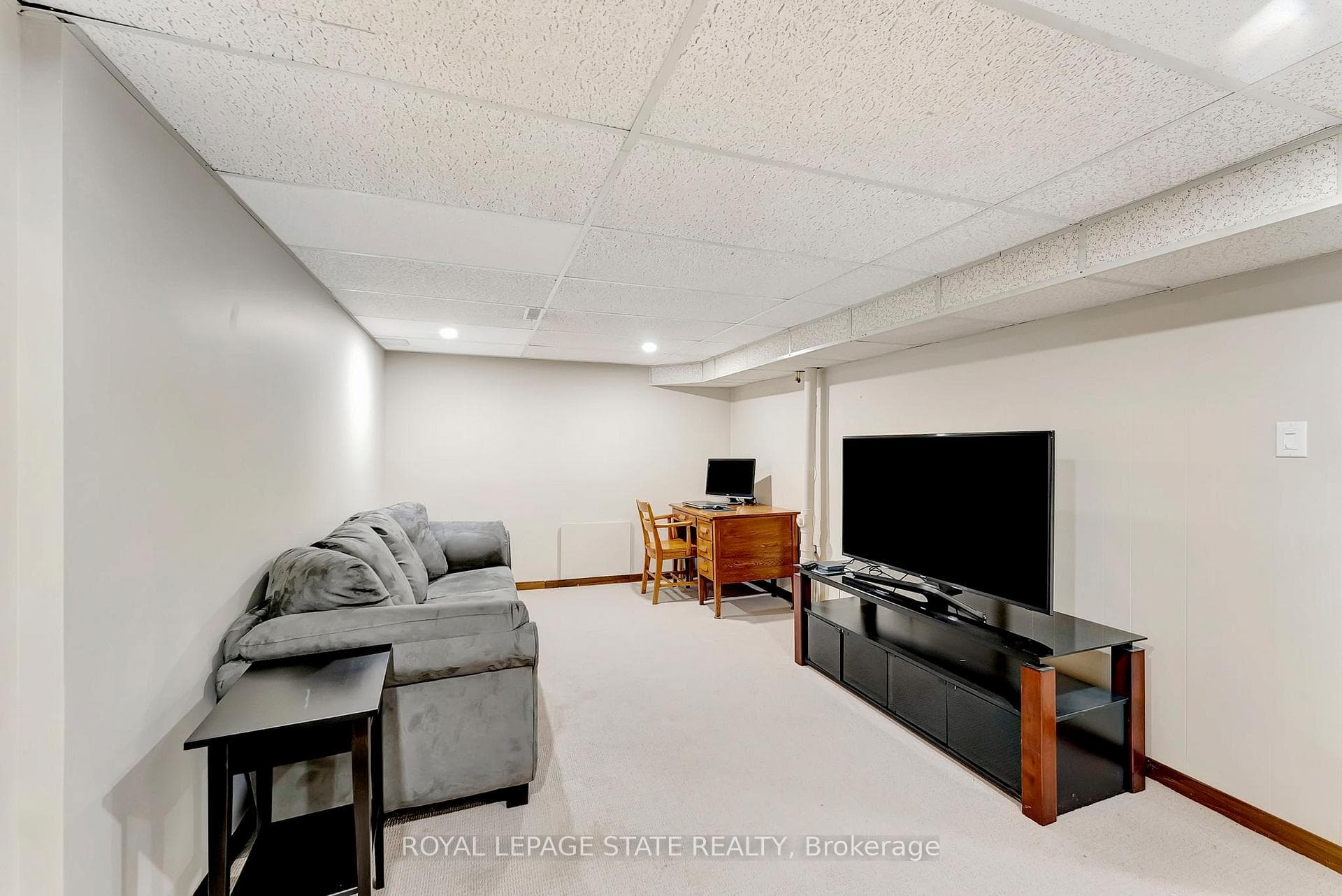 129 Country Club Drive photo 33