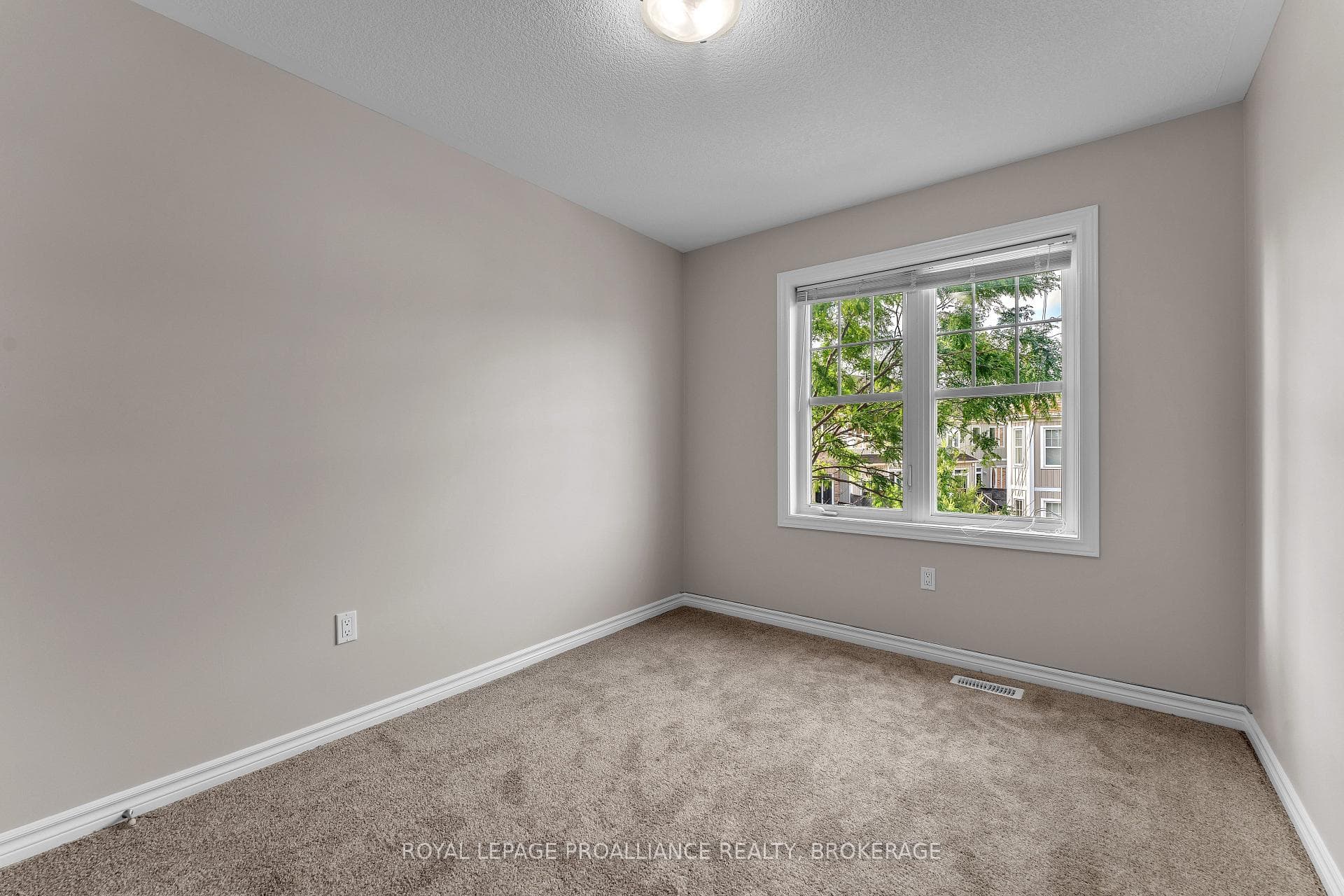 792 Newmarket Lane photo 24