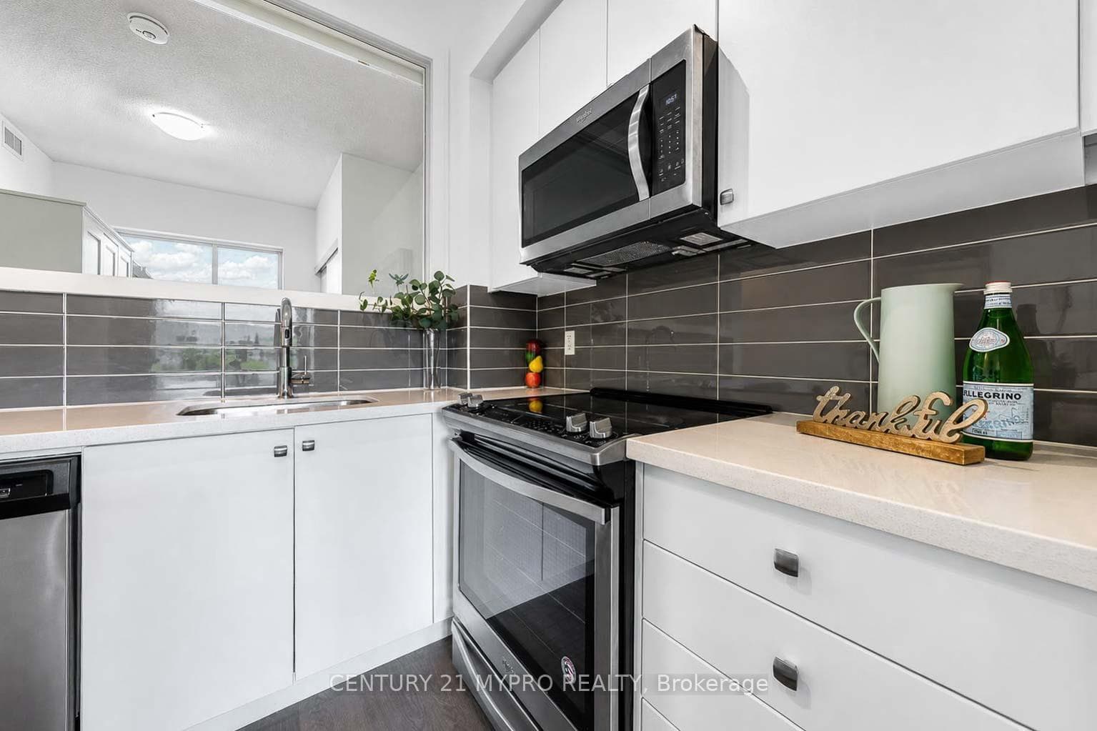 555 William Graham Drive Unit 320 photo 6