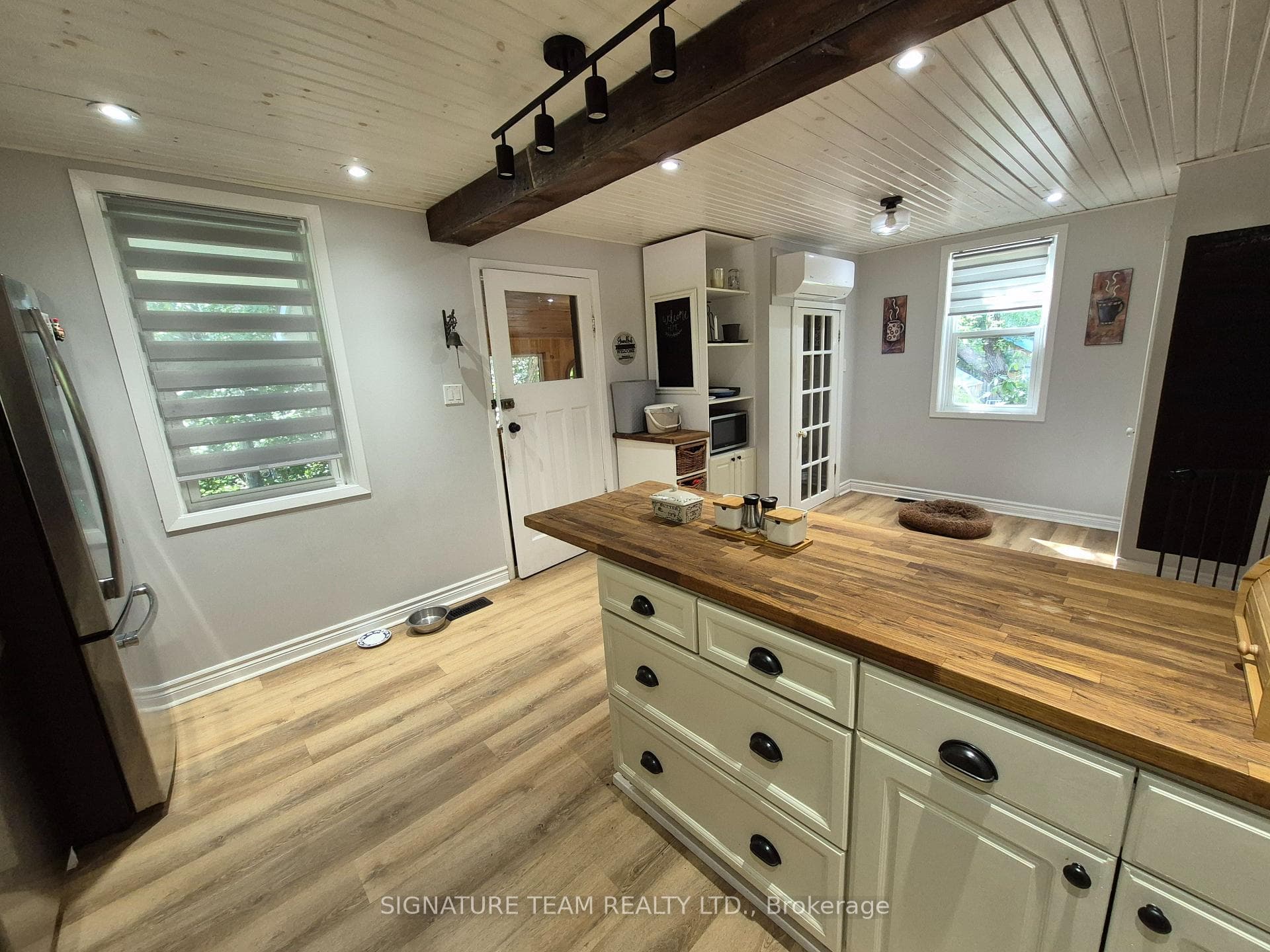 1703 Division Road photo 32