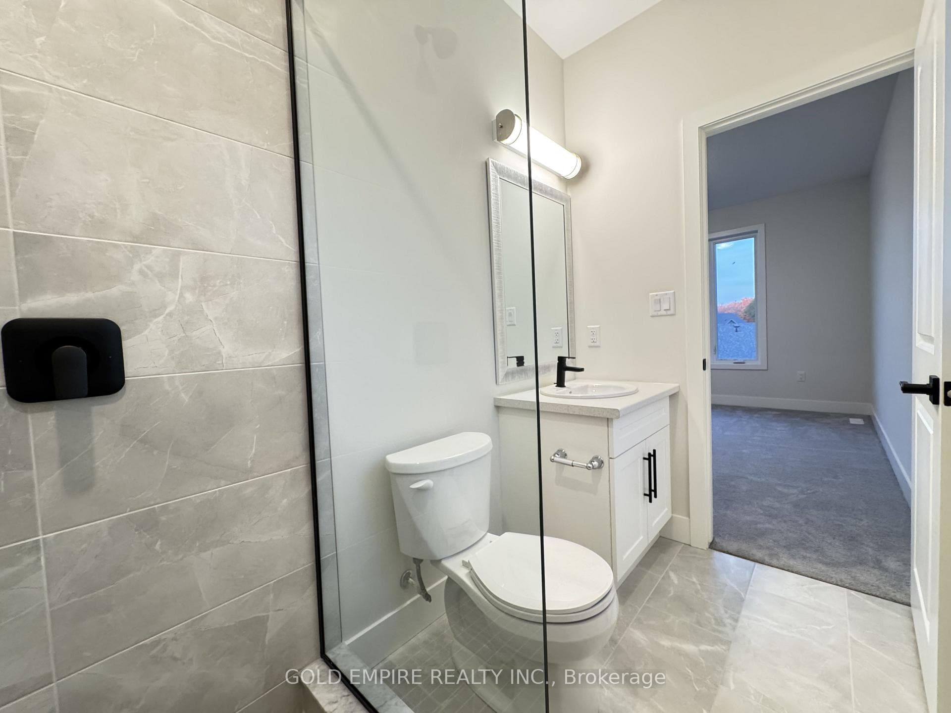 30 Julie Crescent Unit MAIN photo 23