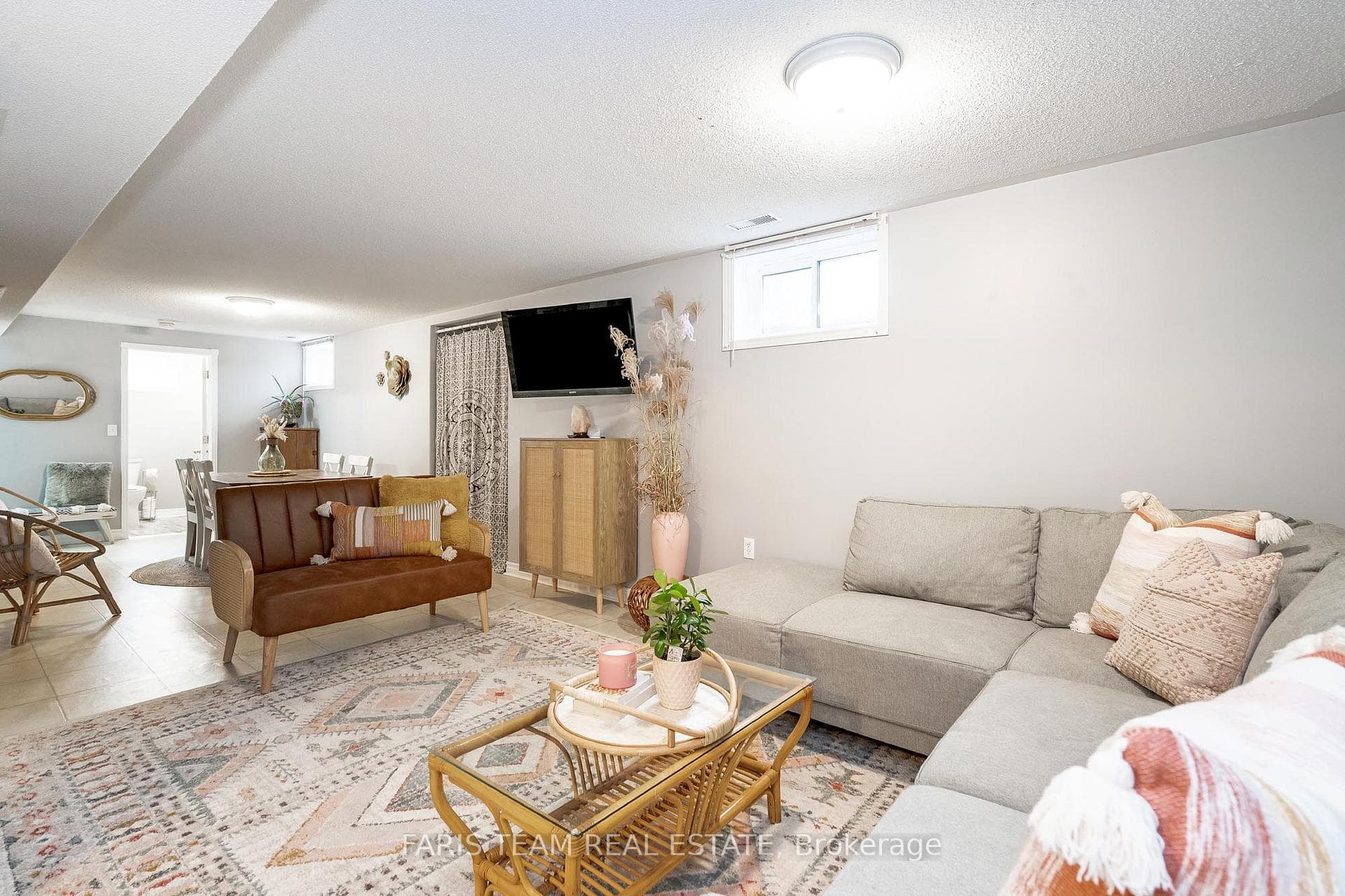 366 Mississaga Street photo 24