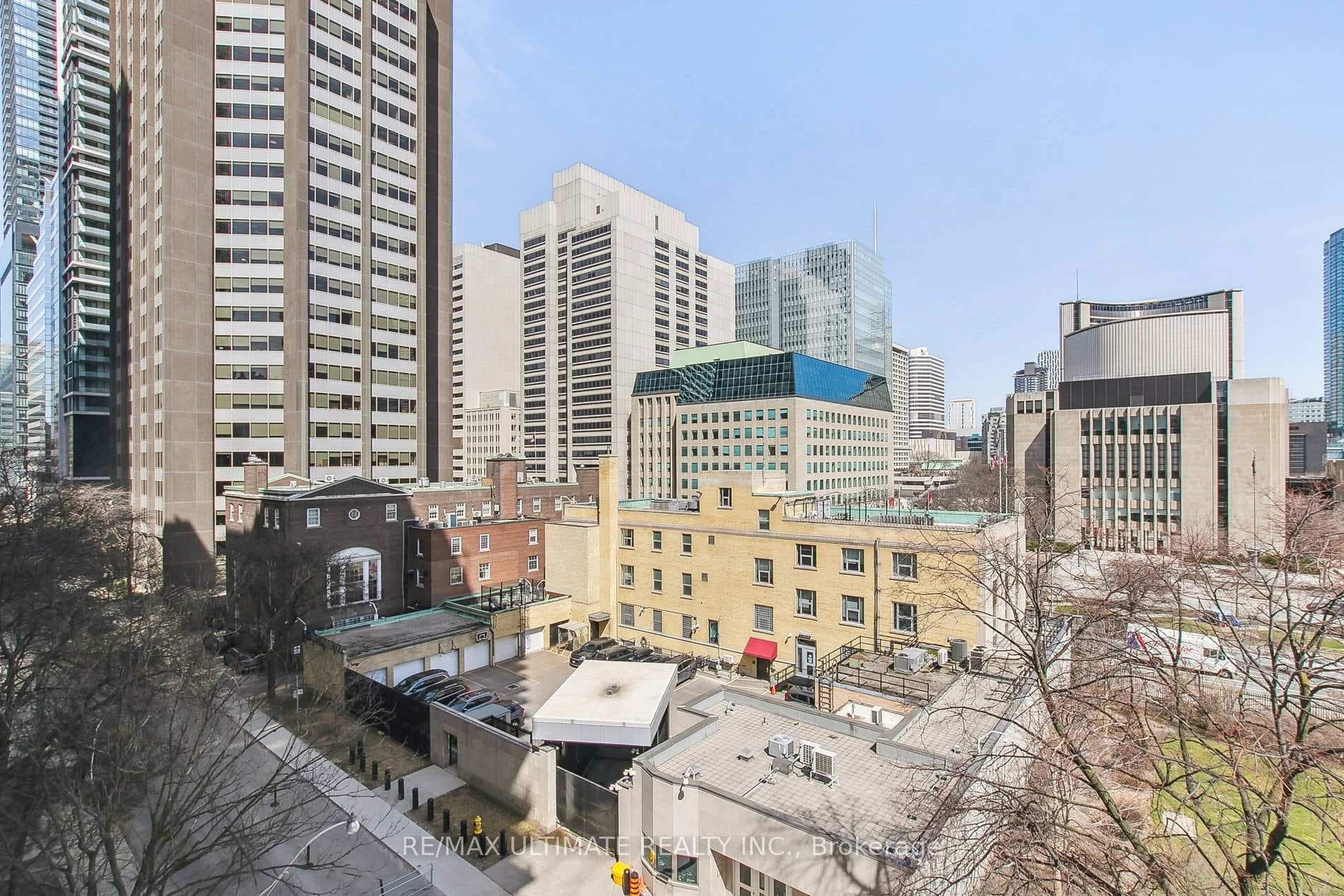 210 Simcoe Street Unit 611 photo 38