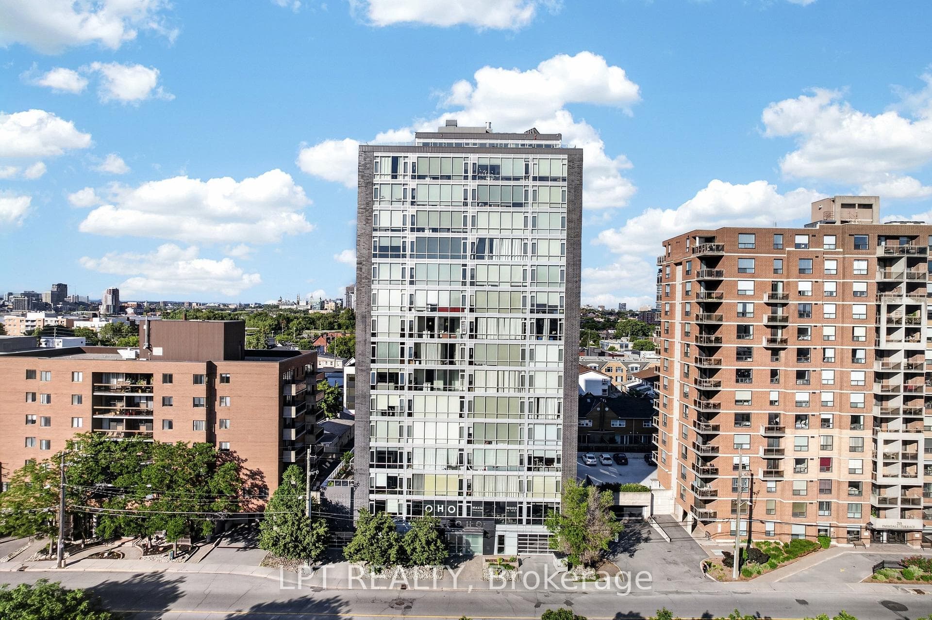 201 Parkdale Avenue Unit 1004 photo 29