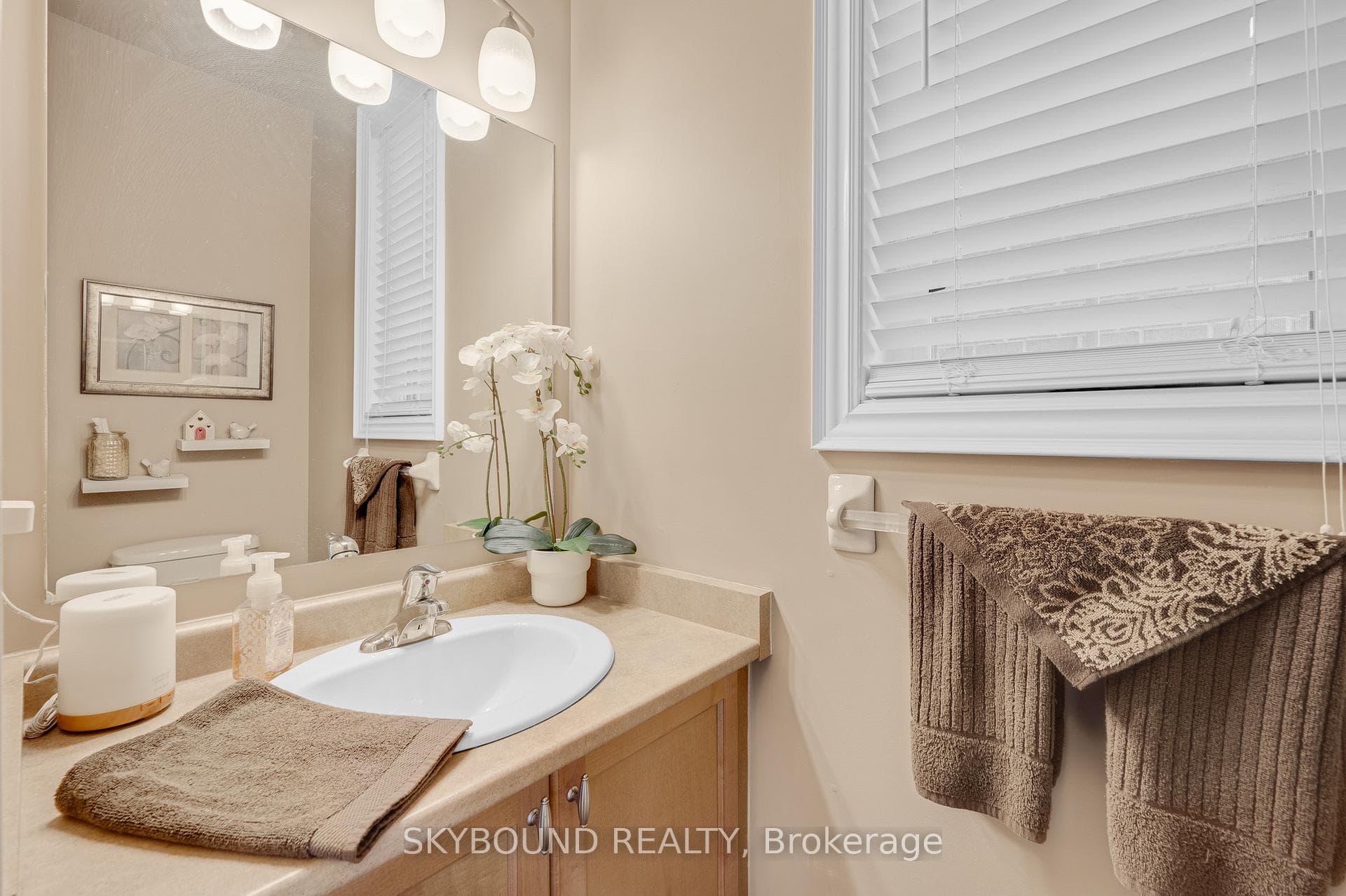 365 Valridge Drive photo 6