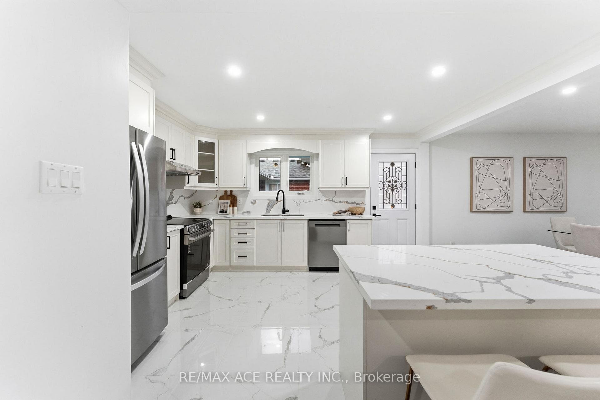 399 Lawson Road photo 12