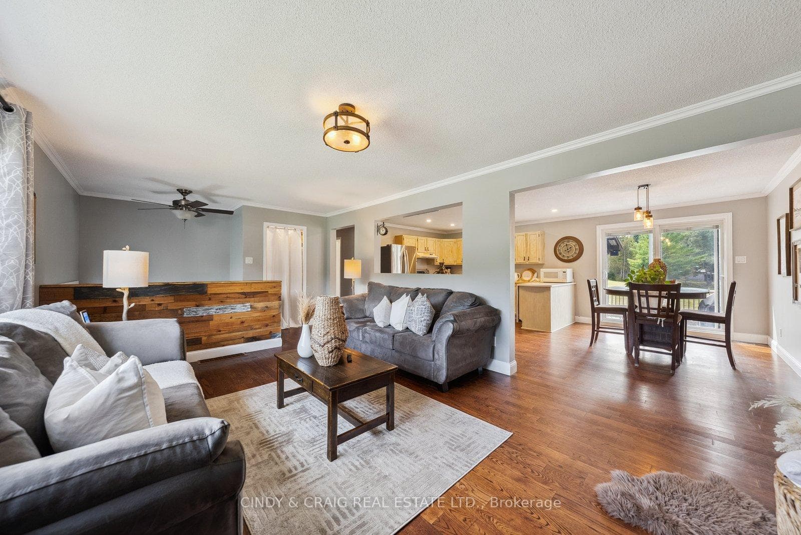 8664 Deans Hill Road photo 3