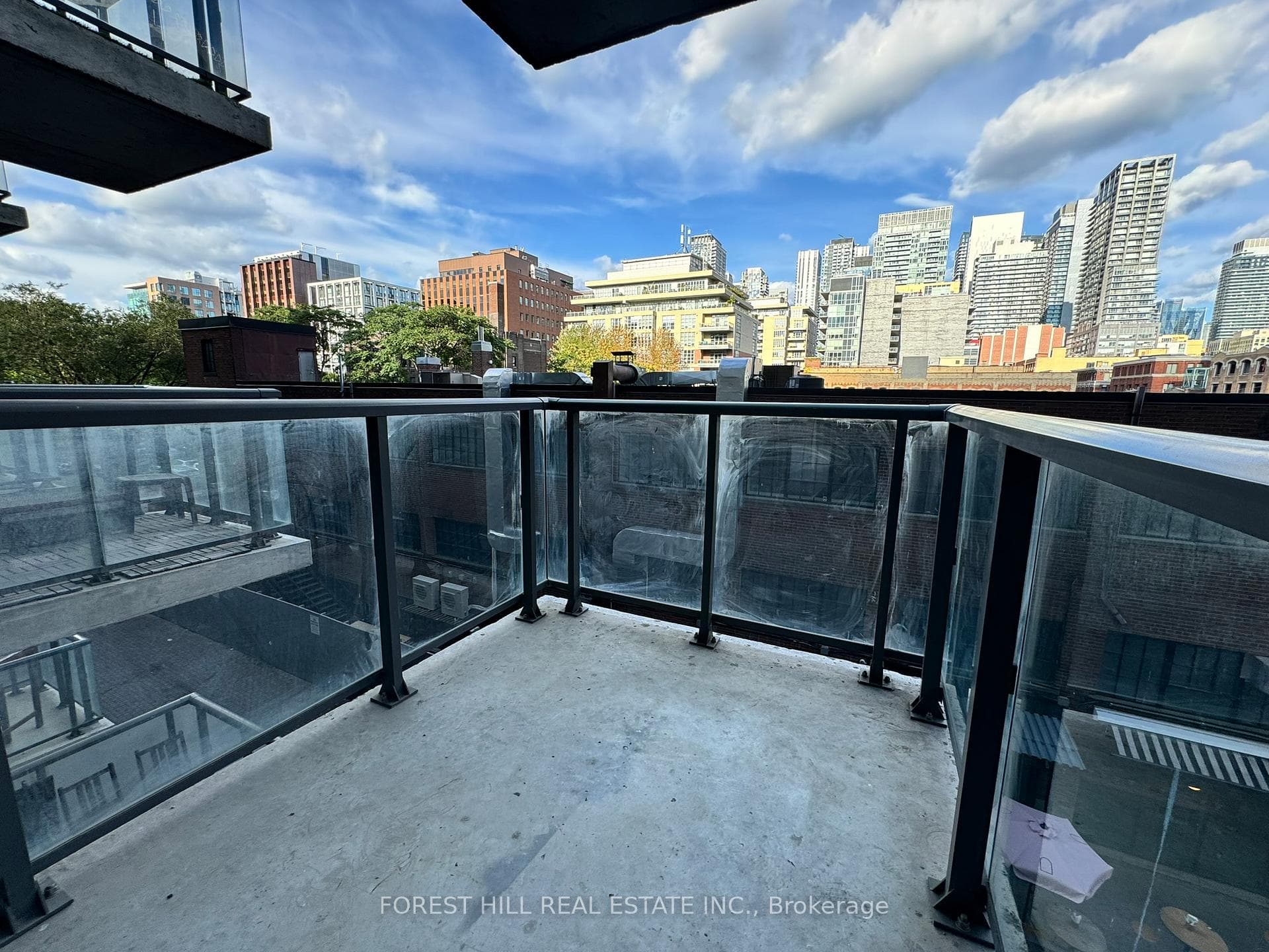 560 King Street Unit 310 photo 15