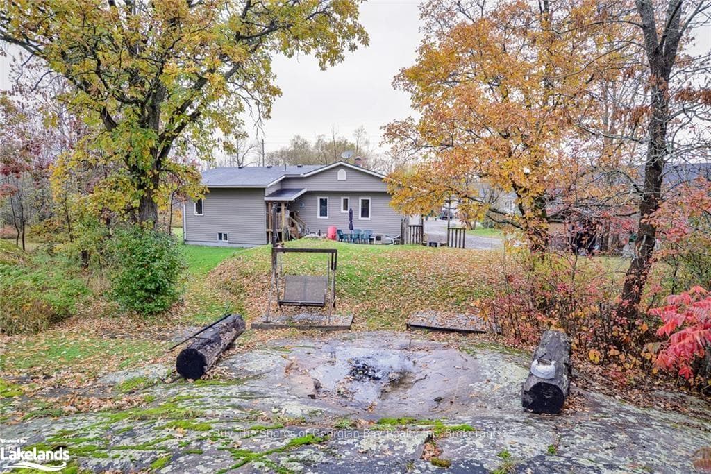 659 HONEY HARBOUR Road photo 27