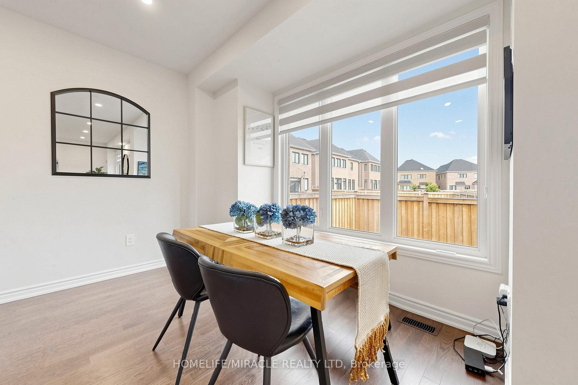 1492 Kitchen Court photo 12