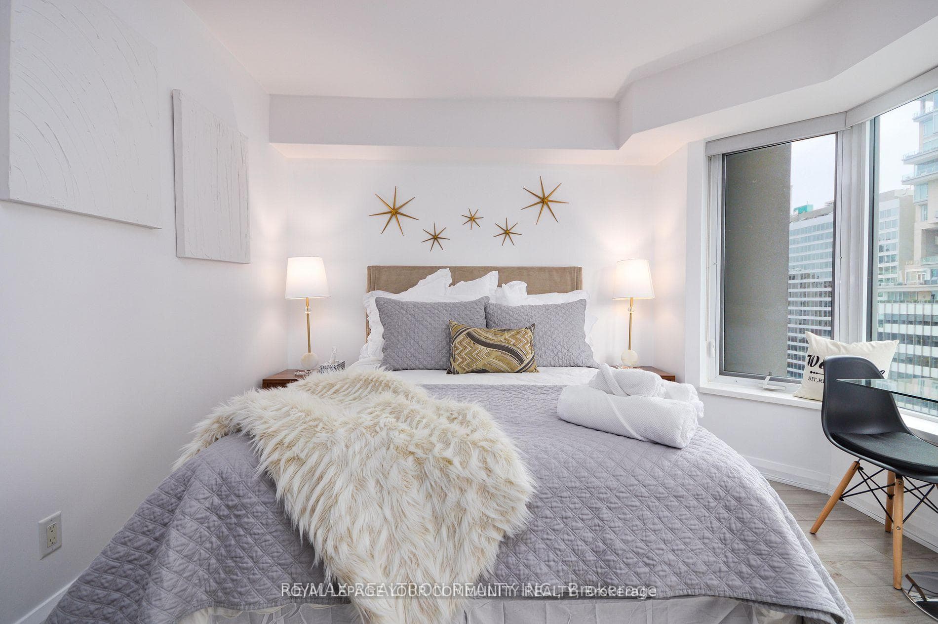 155 Yorkville Avenue Unit 1408 photo 7