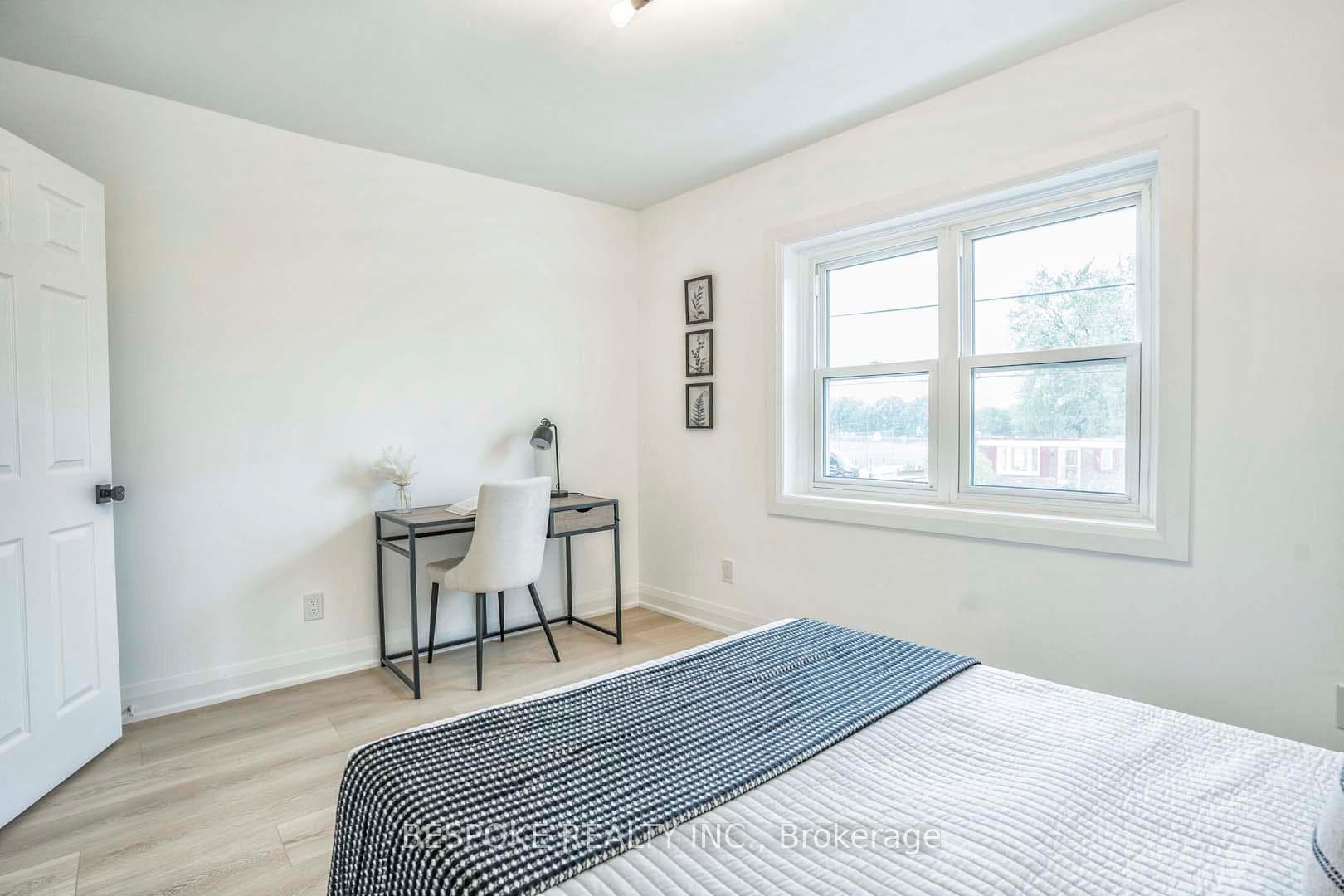 681 Cosburn Avenue Unit Main photo 31