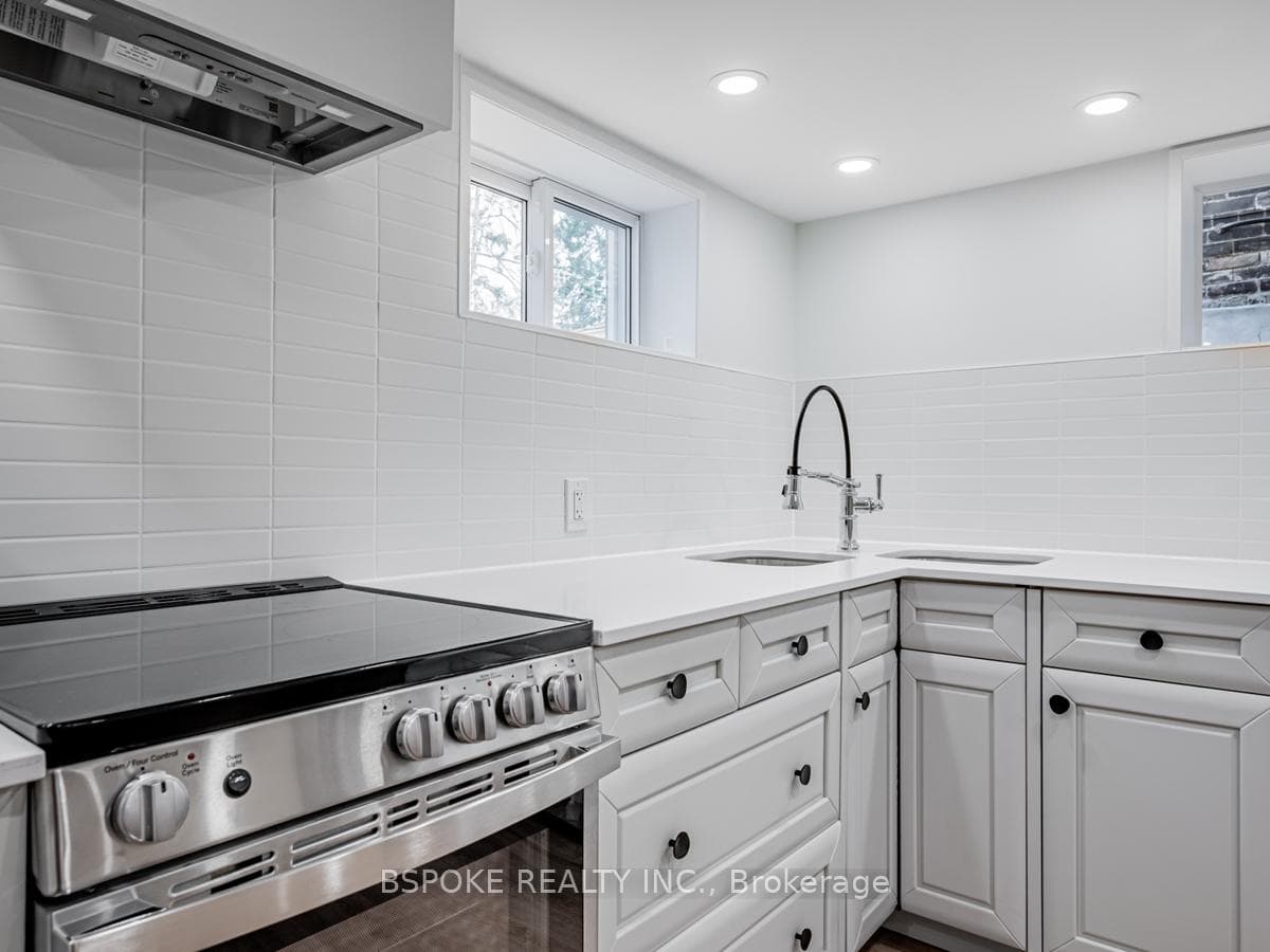 4 Hartford Avenue Unit Bsmt photo 8