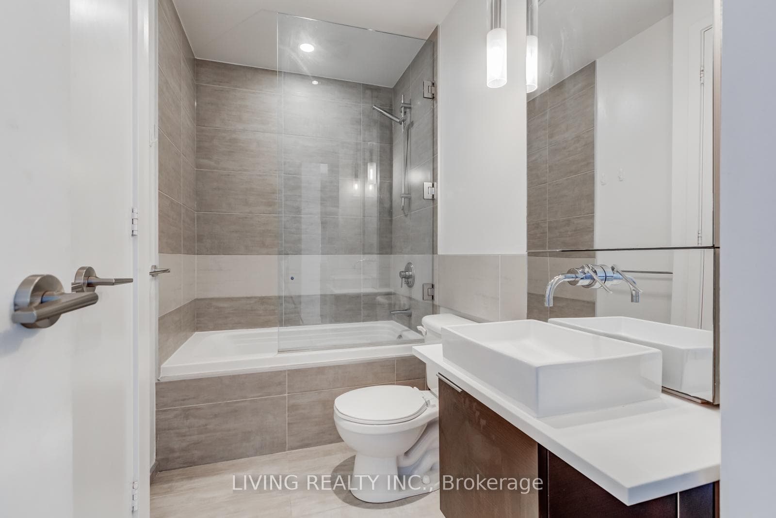 8 Charlotte Street Unit 1508 photo 13