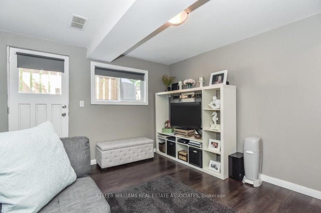 166 Country Club Drive photo 20