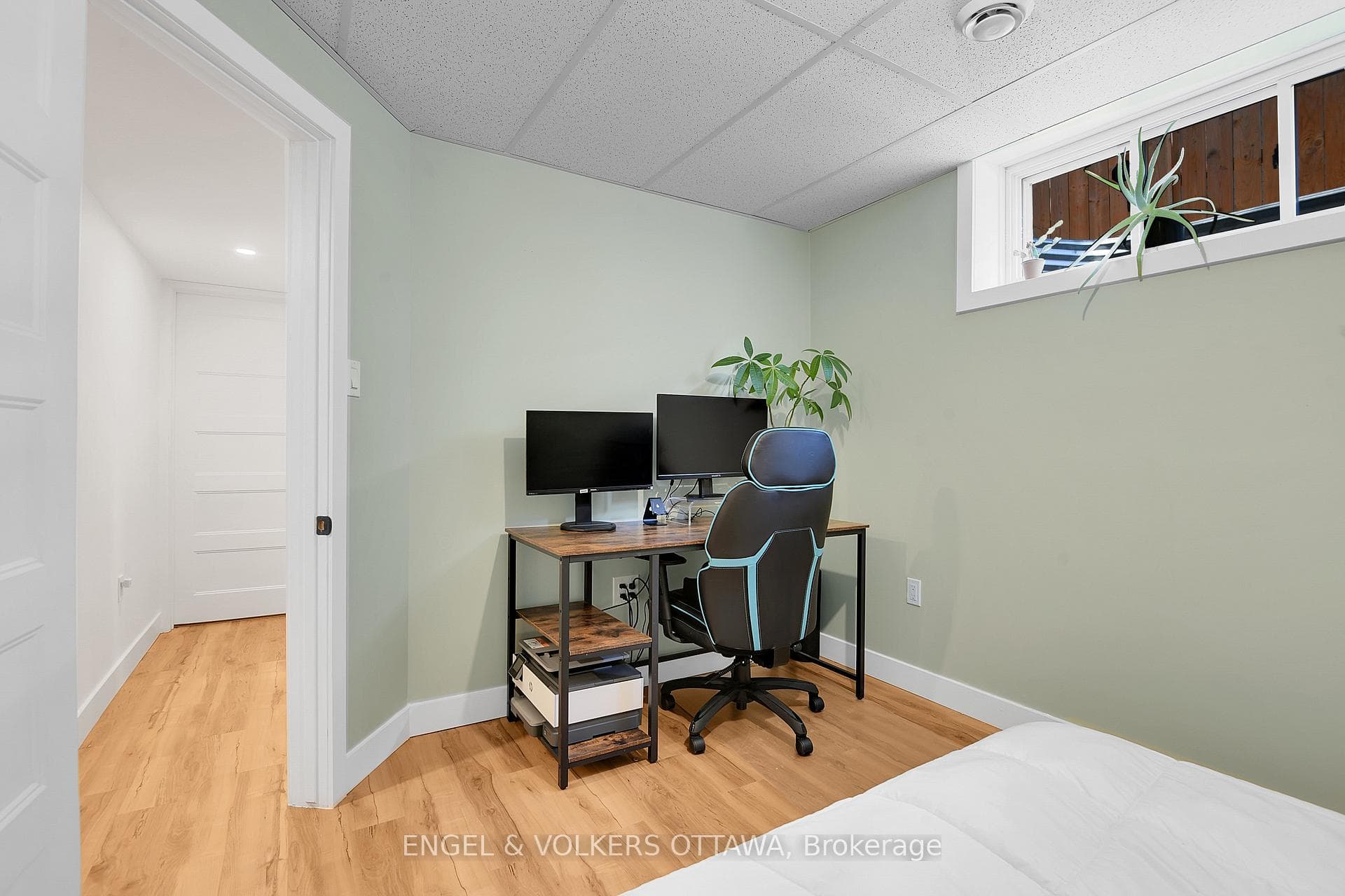 283 Moisson Street photo 29