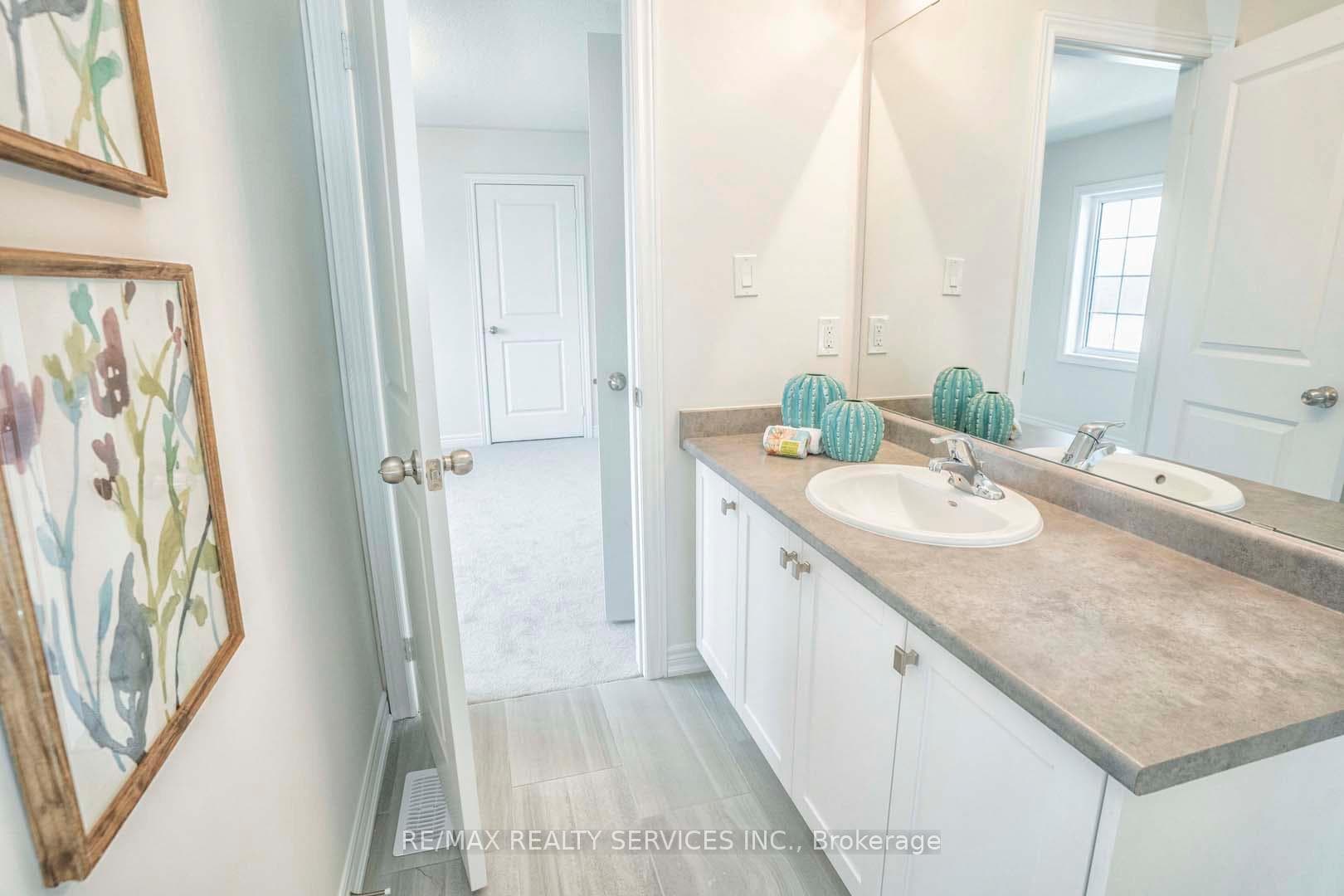 525 Red Elm Road photo 23