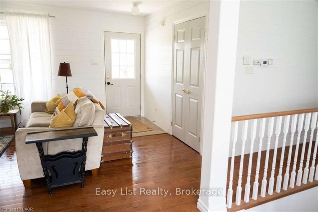 13 HALL Street photo 28