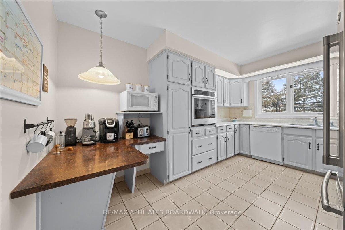 14 East Healey Avenue photo 11