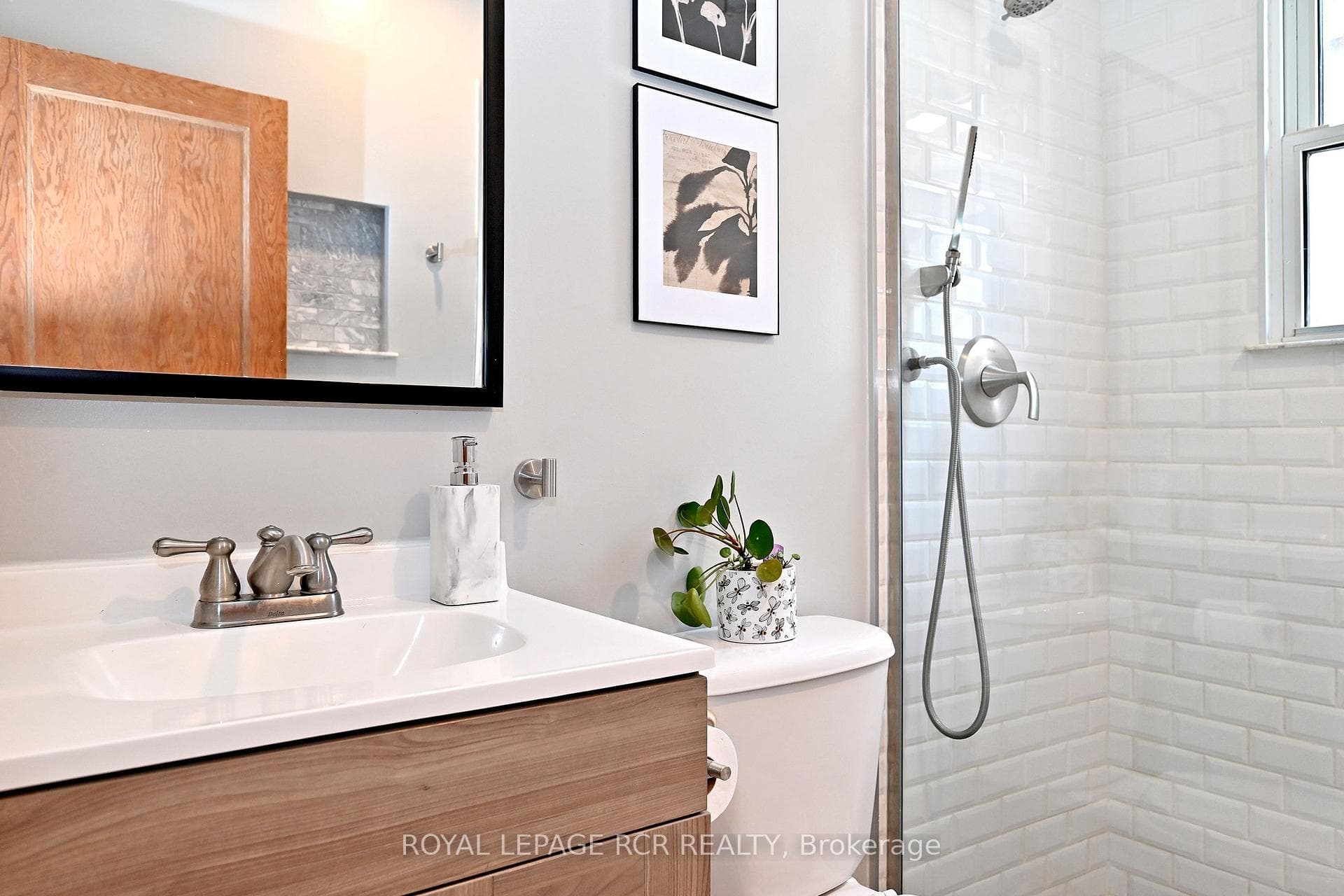 116 Buckingham Avenue photo 21