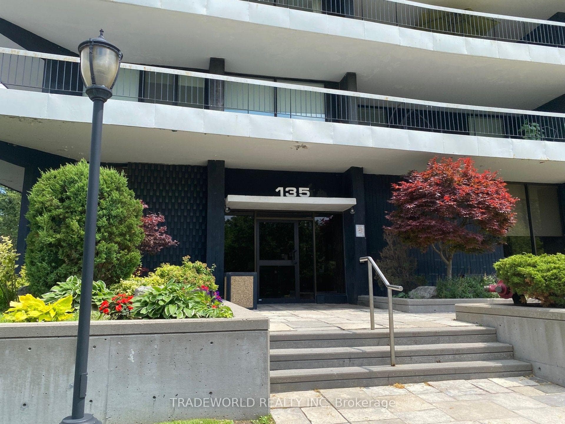 135 Antibes Drive Unit 1506 photo 5