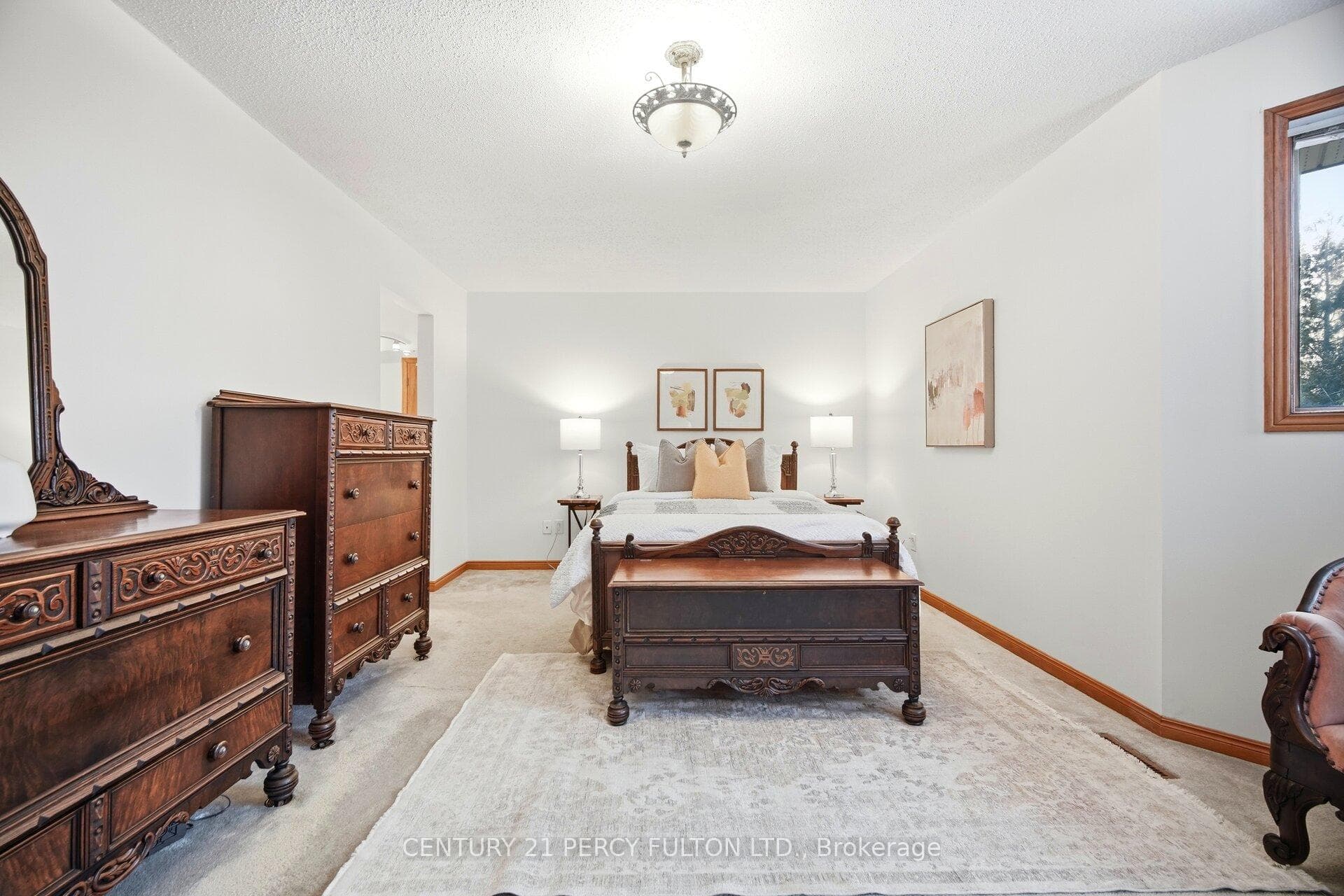 233 Gwendolyn Street photo 23
