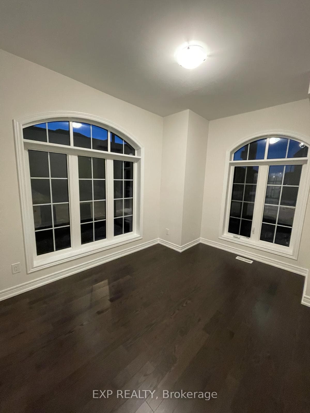 45 Stonehill Avenue photo 12