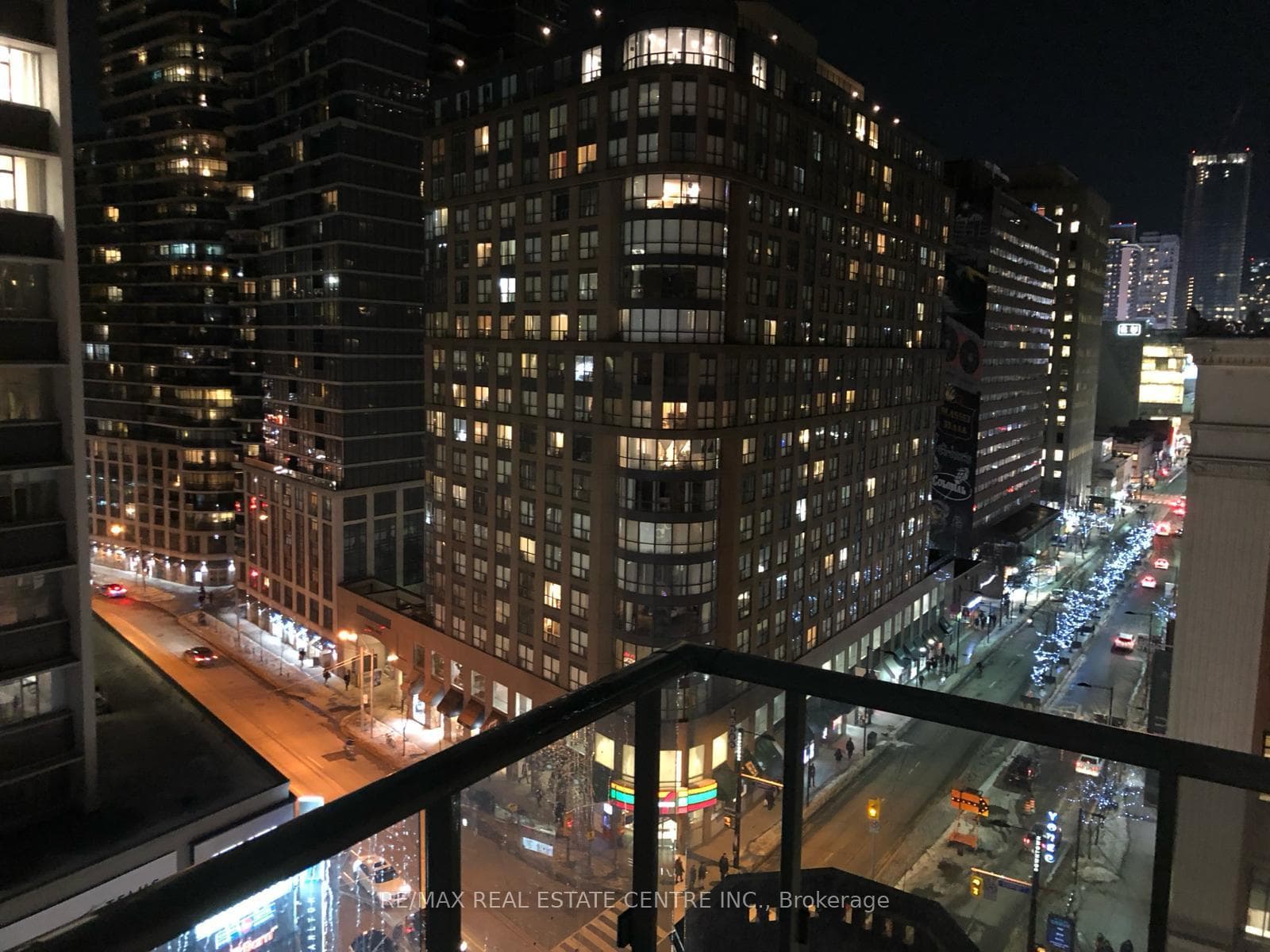 7 Grenville Street Unit 1011 photo 16