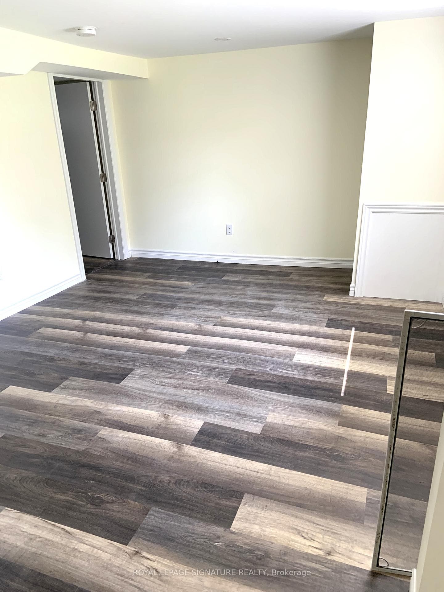 303 James Street photo 5