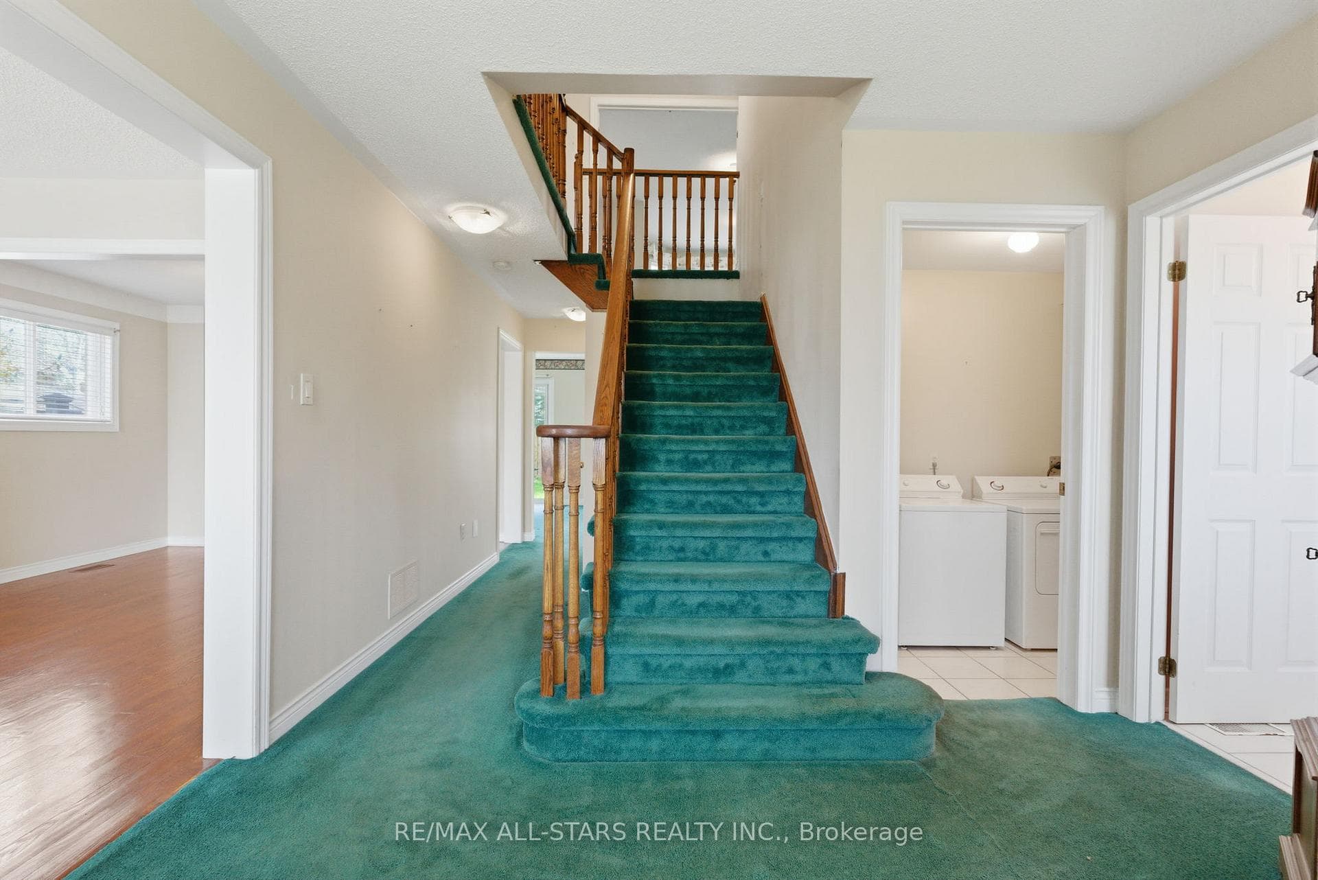 7 Remion Crescent photo 16