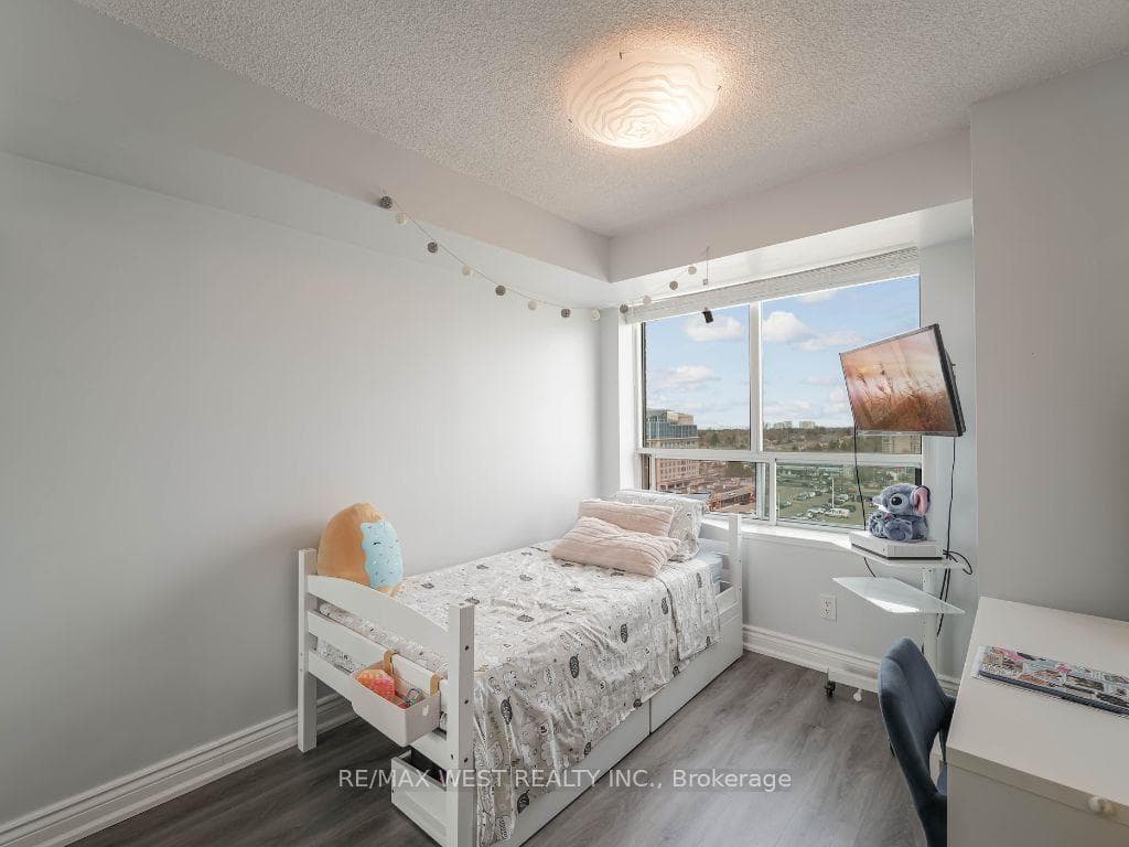 850 Steels Avenue Unit 1001 photo 19