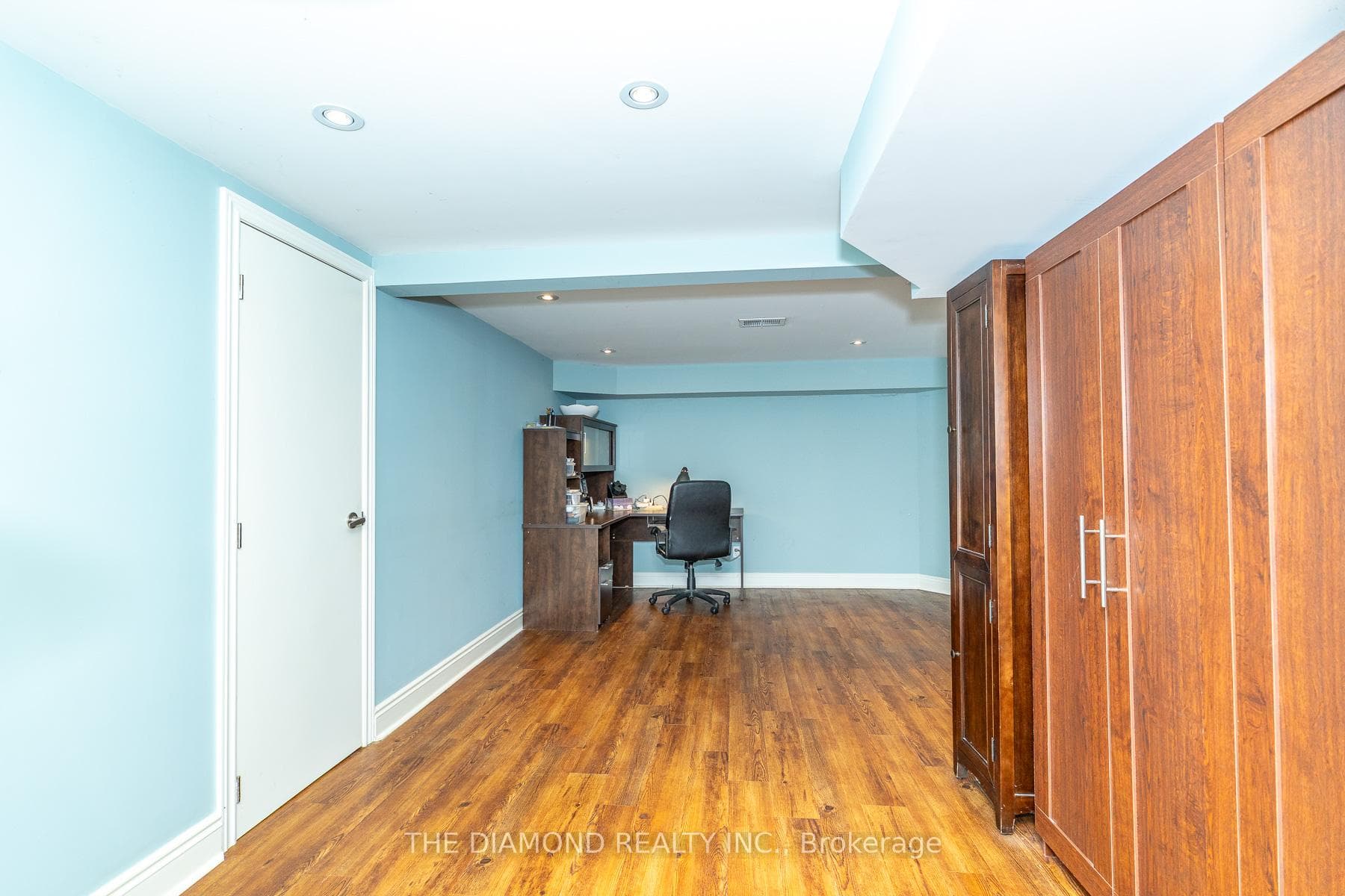 75 Glen Agar Drive photo 32