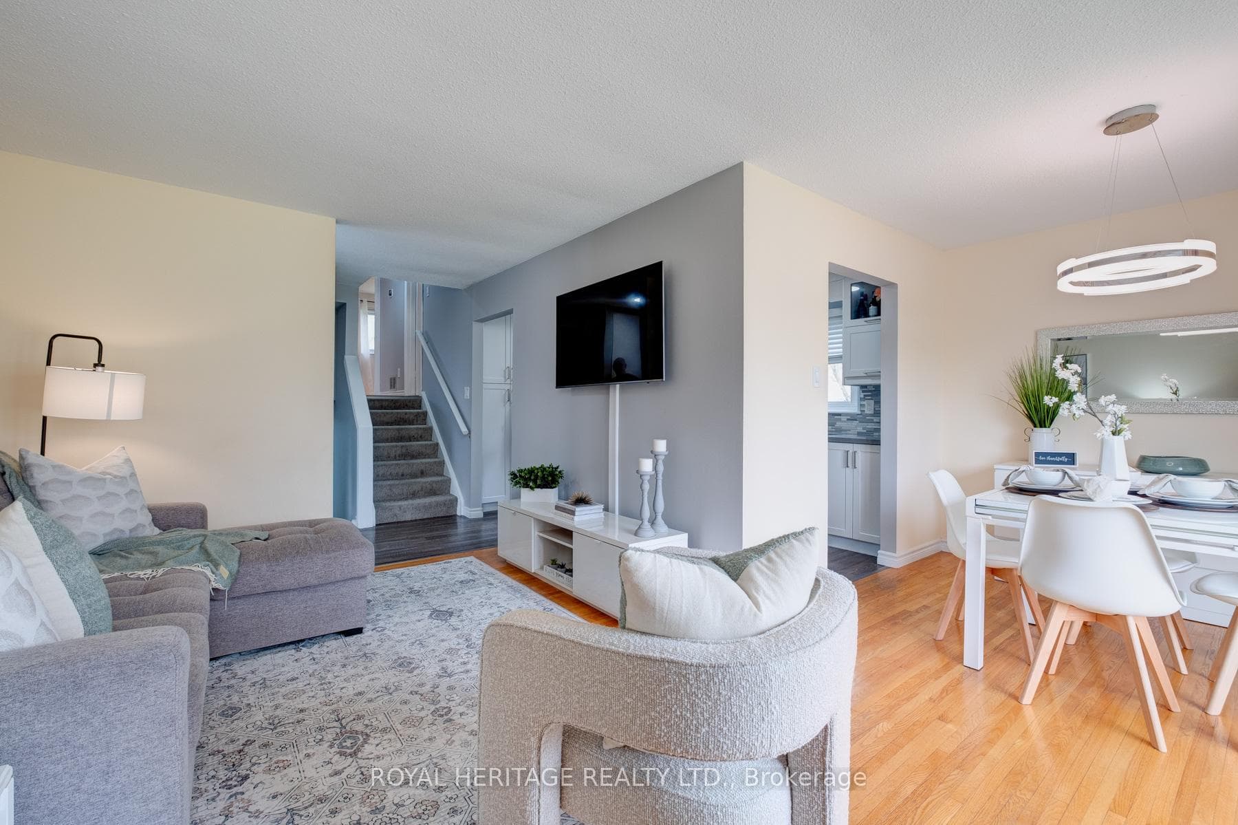 380 Burnley Court photo 12