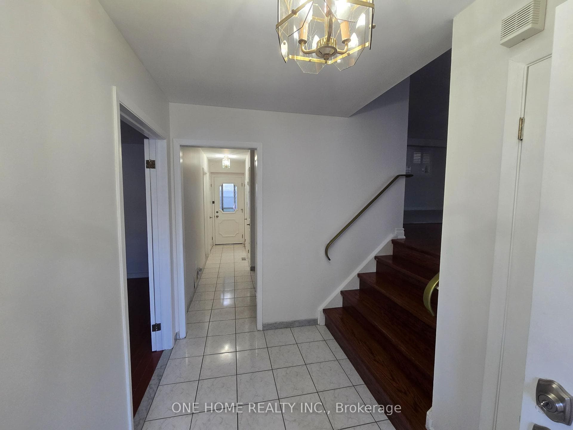 223 Elmwood Road photo 4