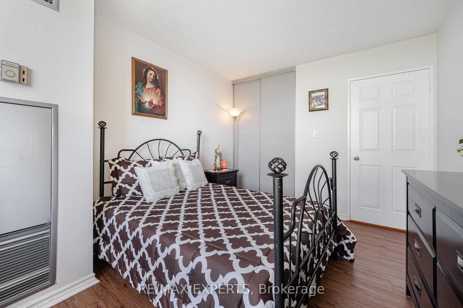 10 Malta Avenue Unit Ph09 photo 28