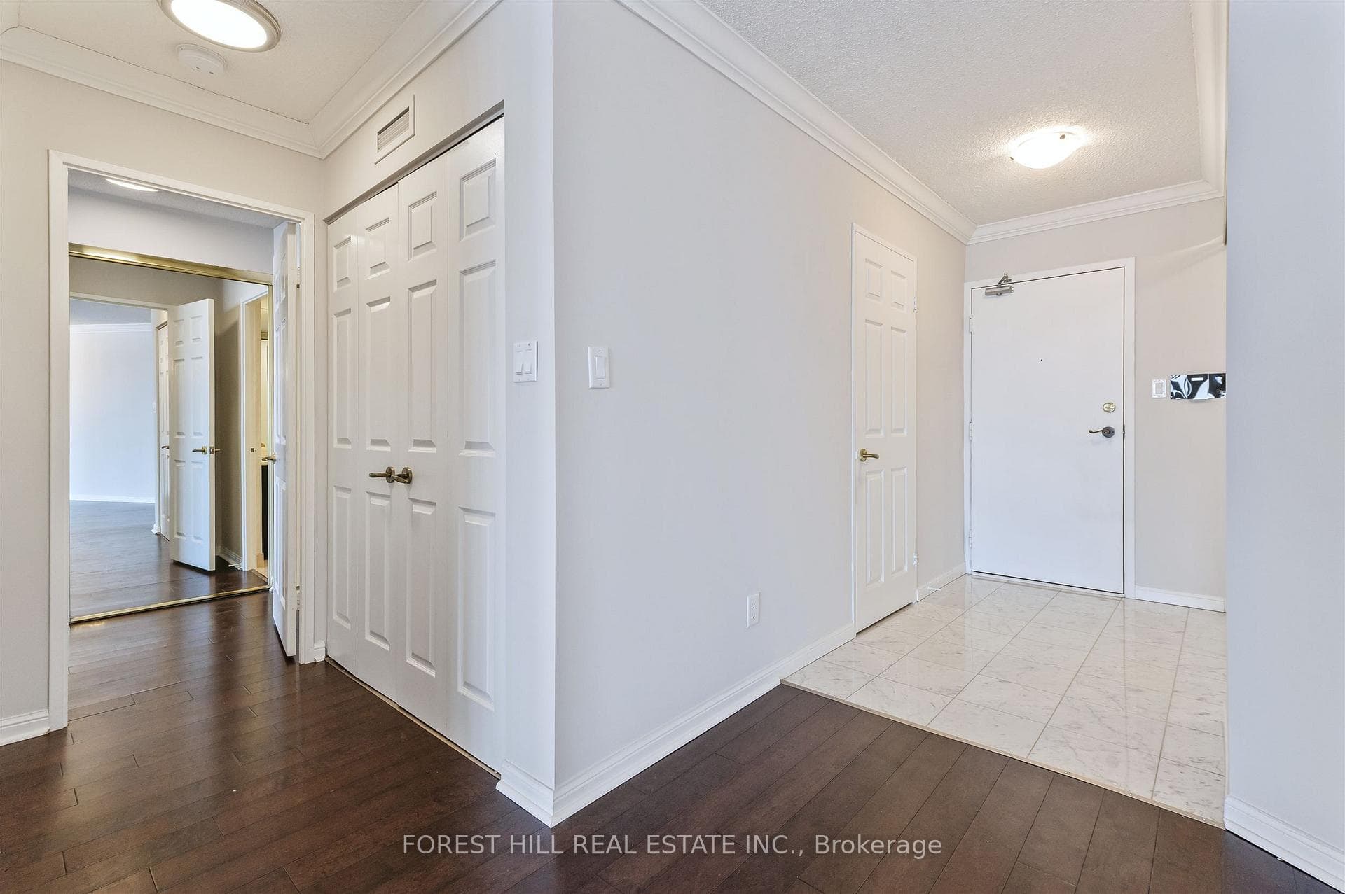 85 Skymark Drive Unit 2305 photo 24