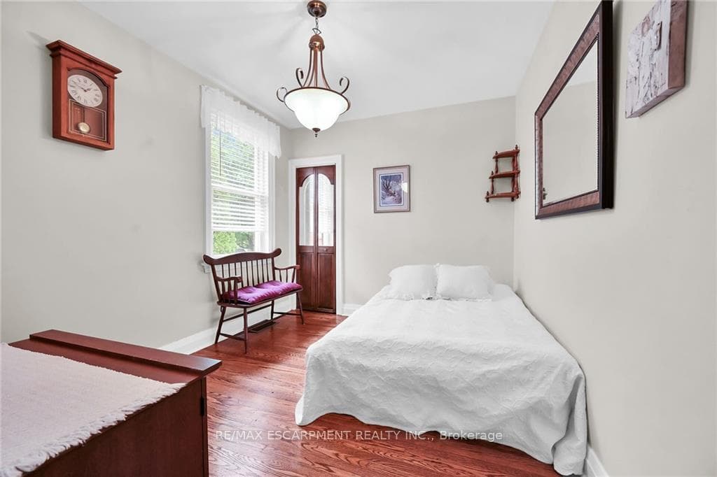 30 Cameron Avenue photo 15
