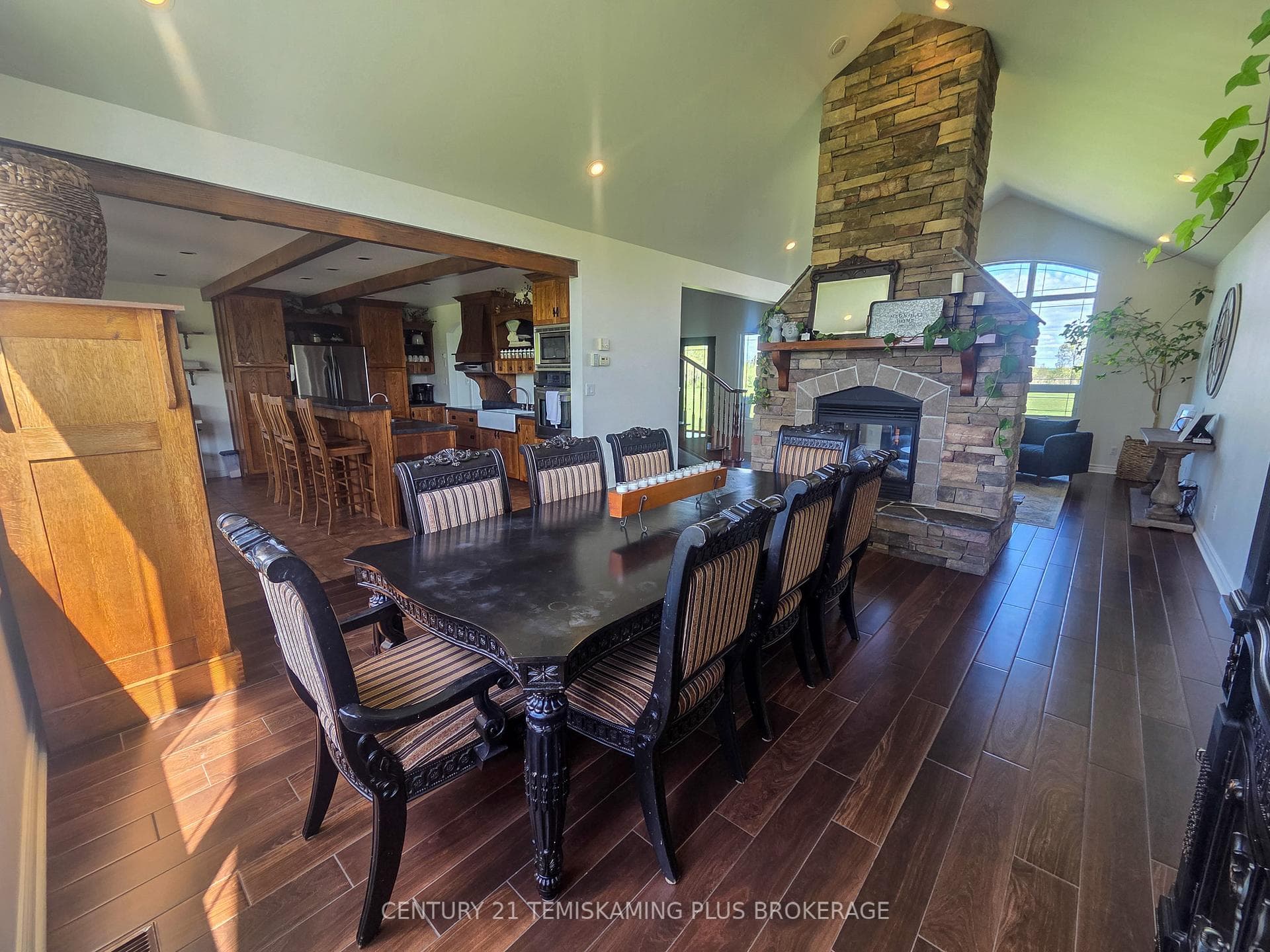 414305 Bryans Road photo 10