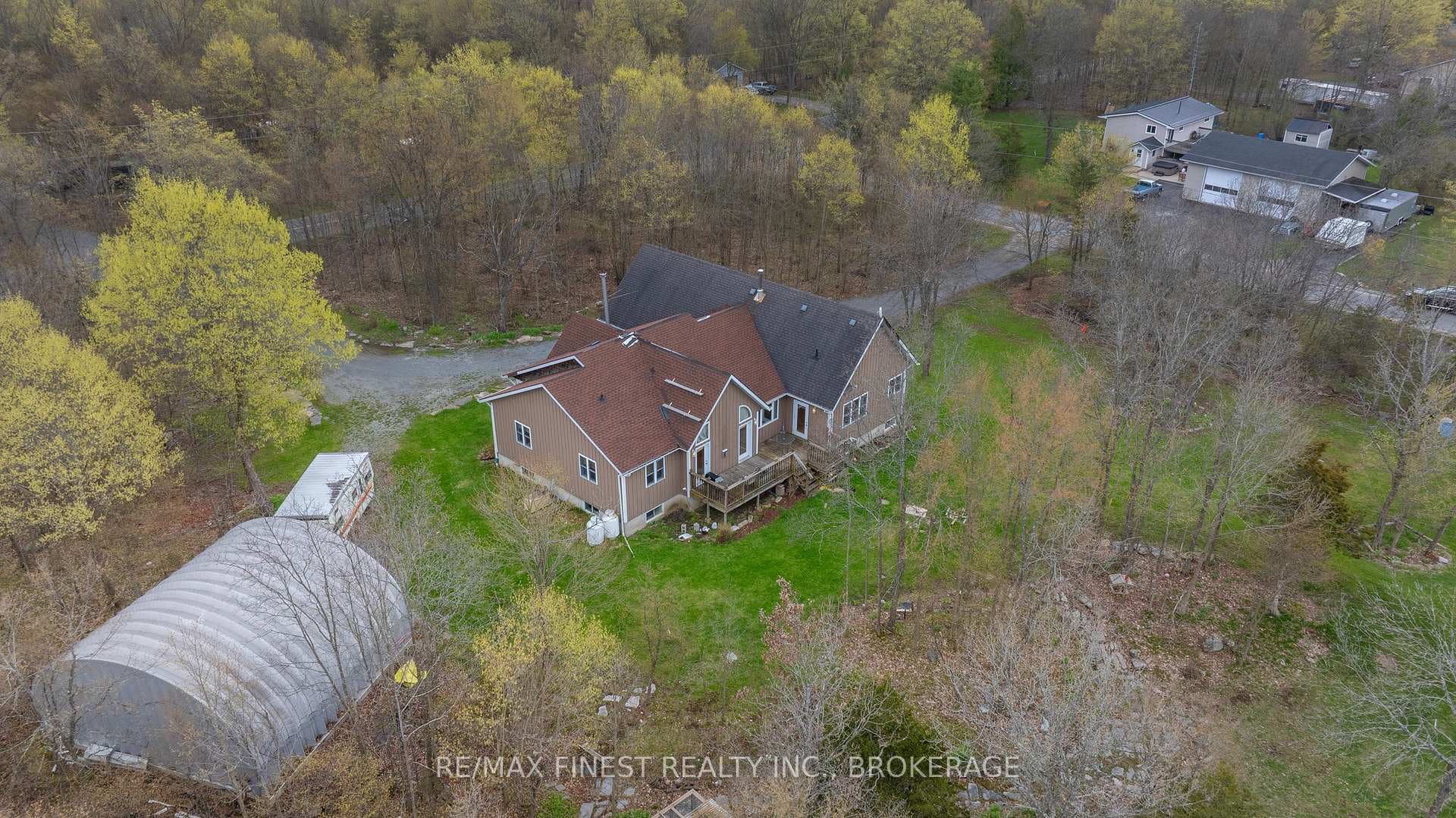 2926 Lake Road photo 4