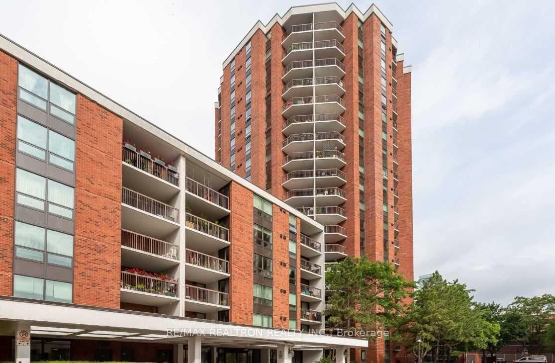 77 Maitland Place Unit 326 photo 1