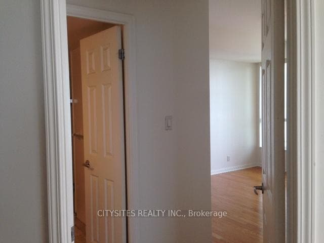 228 Queens Quay Unit 2703 photo 8
