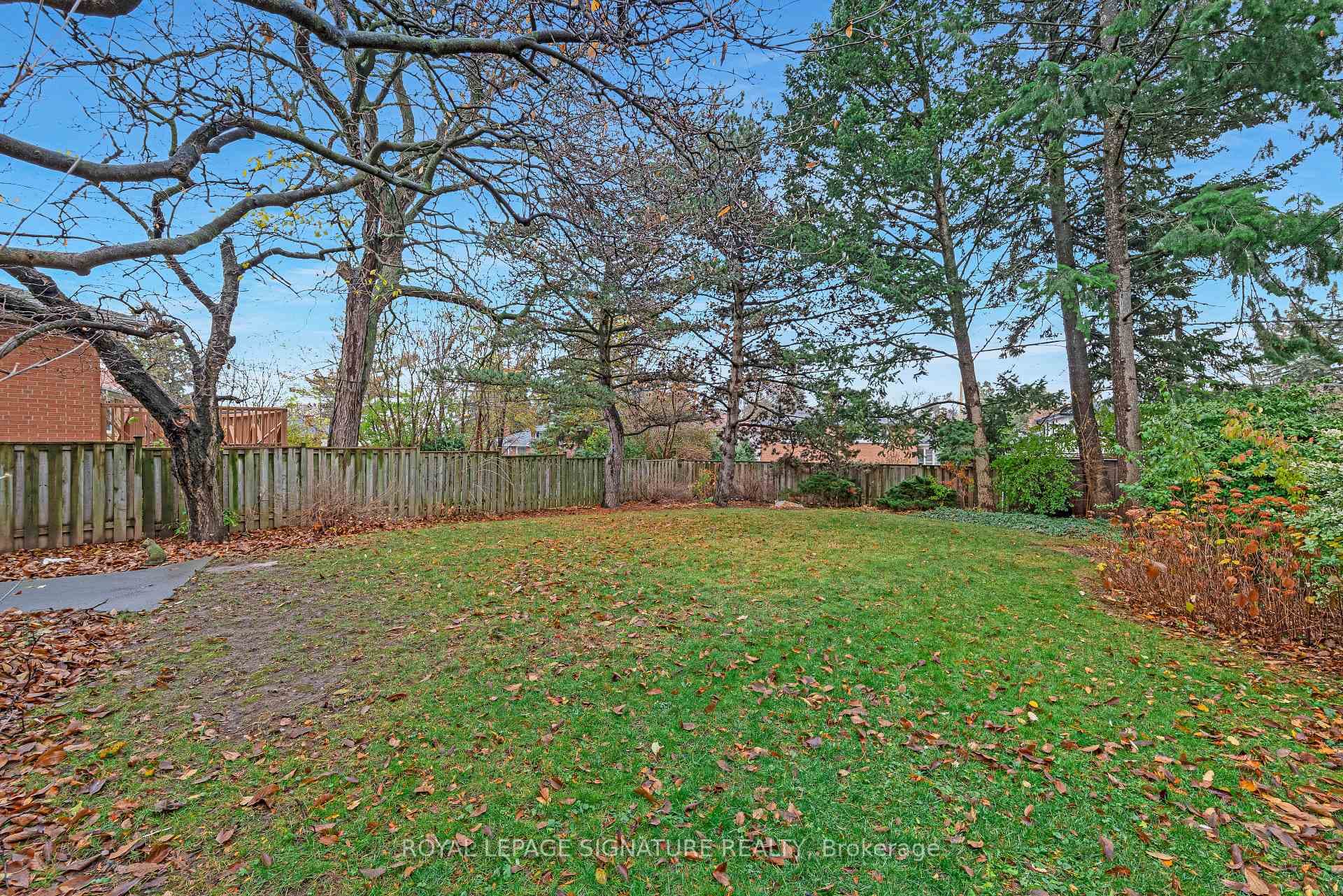 44 Tollerton Avenue photo 9
