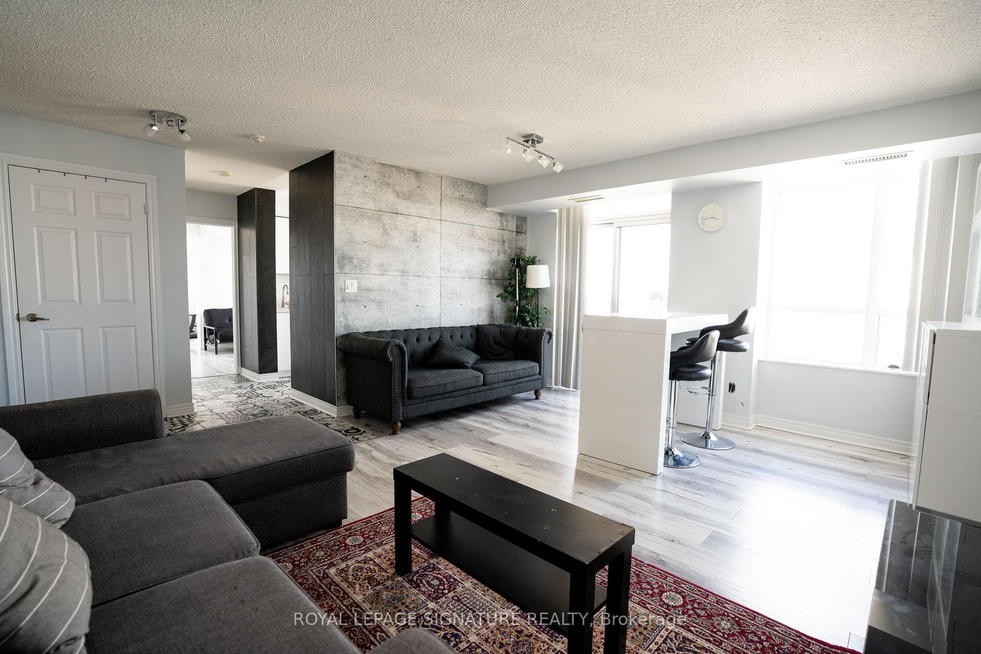 310 Burnhamthorpe Road Unit 3306 photo 5
