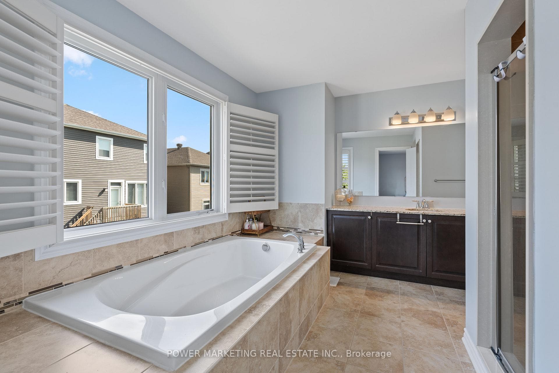 241 Rue Des Soldats Riendeau Street photo 25