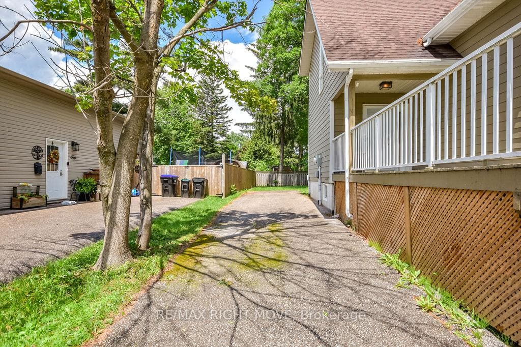 2956 Lakeside Drive photo 38