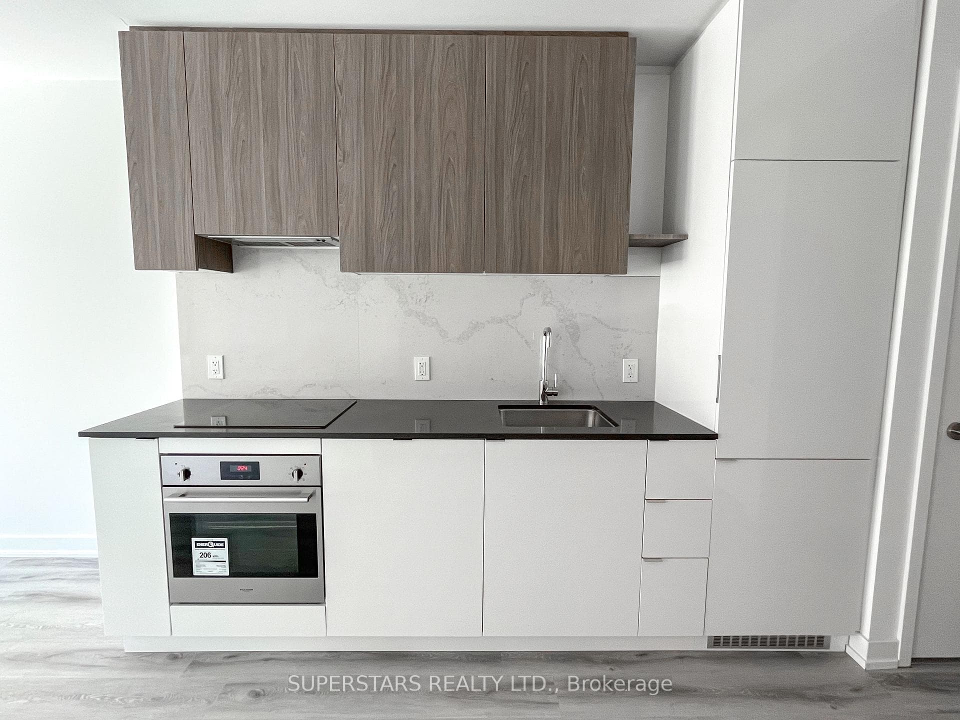 161 Roehampton Avenue Unit 222 photo 5
