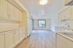 7887 Dufferin Street Unit Main/Up photo 14